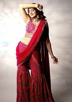 Akshara Singh image 3 of 4