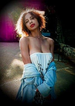 Albina Ladyzhkina image 3 of 4