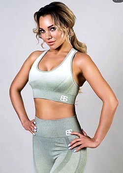 Aleksandra Chugreeva image 2 of 4