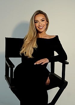 Aleksandra Ponomareva image 4 of 4