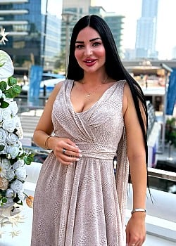 Alena Papucha image 3 of 3