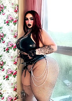 Alessa Belle Conte image 2 of 3
