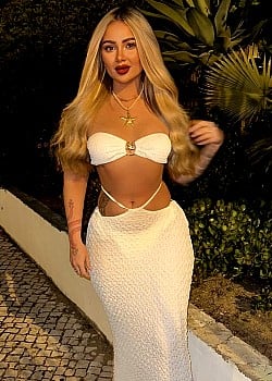 Alessandra Daciuk image 3 of 3
