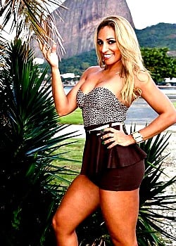 Alessandra Mattos image 2 of 4