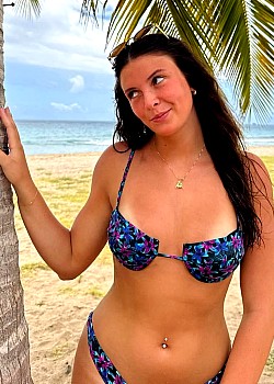 Alessandra Vett image 3 of 4