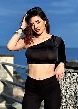 Alessia Farinella image 1 of 4