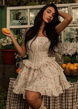 Alesya Ulyasheva image 2 of 2