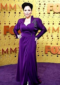 Alex Borstein image 4 of 4