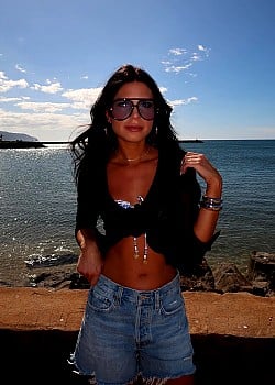 Alex Clark (Podcaster) image 4 of 4