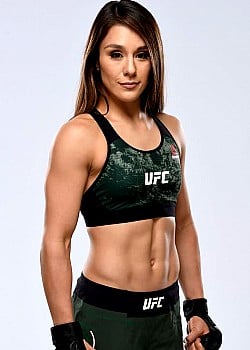 Alexa Grasso image 1 of 2