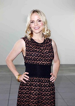 Alexa Havins image 2 of 4