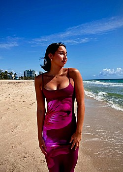 Alexa Reyna image 2 of 2