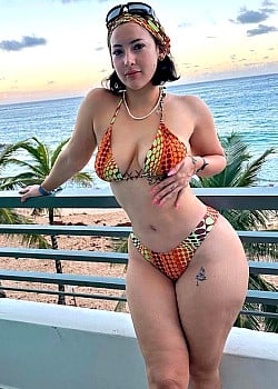 Alexandra Cohen image 1 of 4