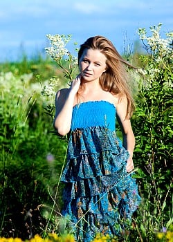 Alexandra D image 4 of 4