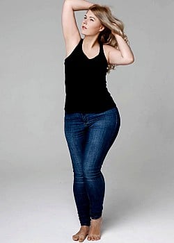 Alexandra Gordich image 2 of 4
