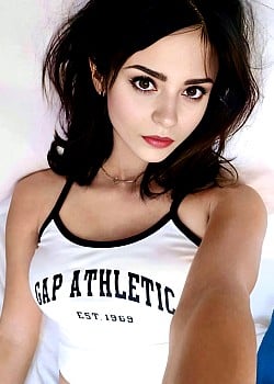 Alexandra Krosney image 2 of 2