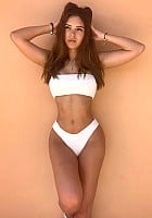 Alexandra Roz profile photo