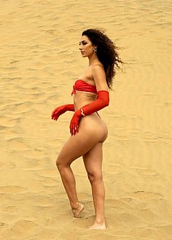 Alexia Balistreri image 2 of 2