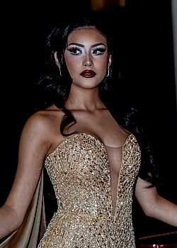 Alexia Chavez image 4 of 4