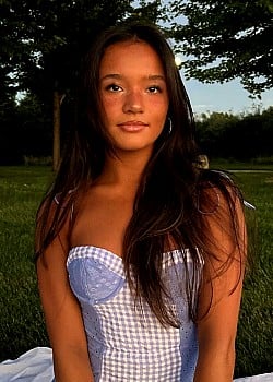 Alexis Carmody image 4 of 4