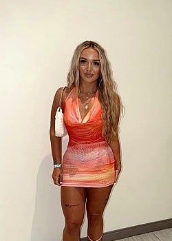 Alexis Carol image 2 of 4