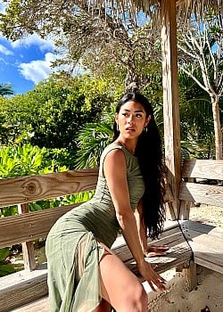 Alexis Dang image 2 of 2