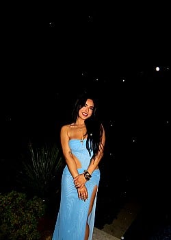 Alexis Golden (Instagram) image 1 of 2