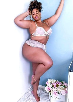 Alexus Danisha image 4 of 4