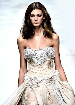 Ali Stephens image 2 of 4