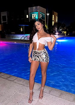 Ali Swan image 2 of 2