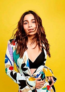 Alia Bhatt image 4 of 4