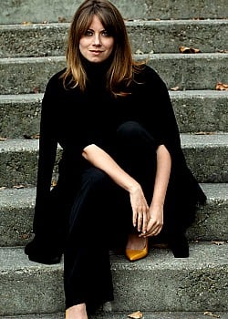 Alice Dwyer image 2 of 2