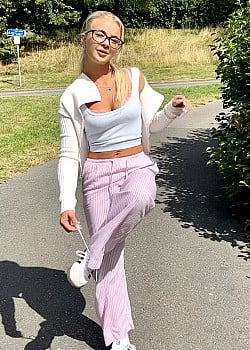 Alice Lou image 2 of 2