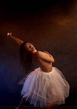 Alicia Holloway image 4 of 4