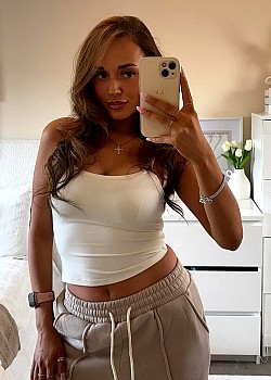 Alicia Russell image 2 of 3