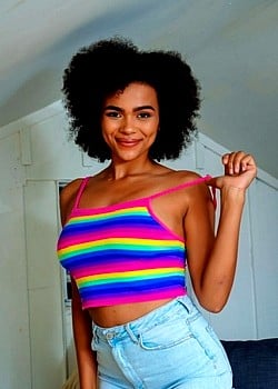 Alina Ali image 2 of 4