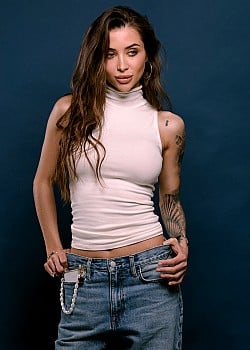 Alina Boul image 4 of 4