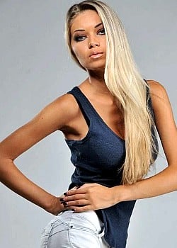 Alina Buryachenko image 4 of 4