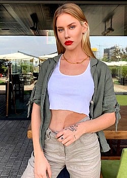 Alina Efimova image 4 of 4