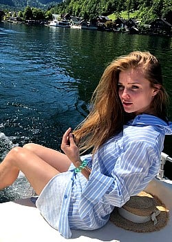 Alina Lanina image 4 of 4