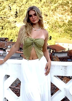 Alina Mtsn image 1 of 1