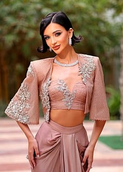 Alina Swiss image 2 of 4