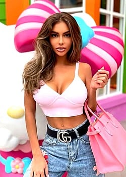 Alina Vadimovna image 4 of 4