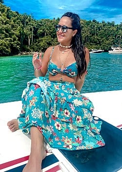 Aline Nastari image 2 of 2