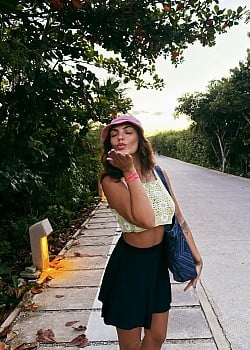 Aline Watanabe image 3 of 3