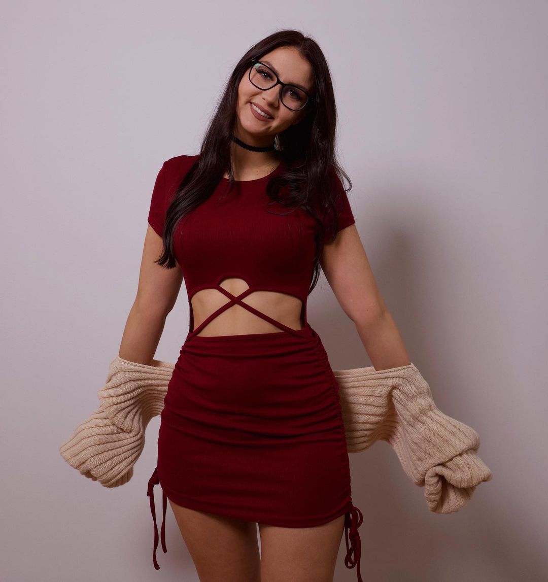 Aliythia hot