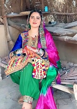 Aliza Sehar image 2 of 4
