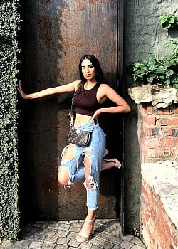 Alka Jiven image 3 of 4