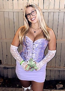 Allie Pacella image 3 of 4