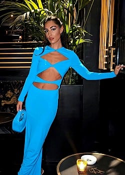 Alya Mooro image 3 of 4